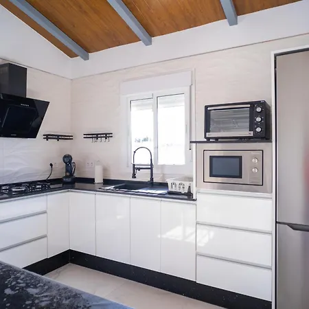 Oasis Con Piscina Privada, Barbacoa Y Garaje Holiday home