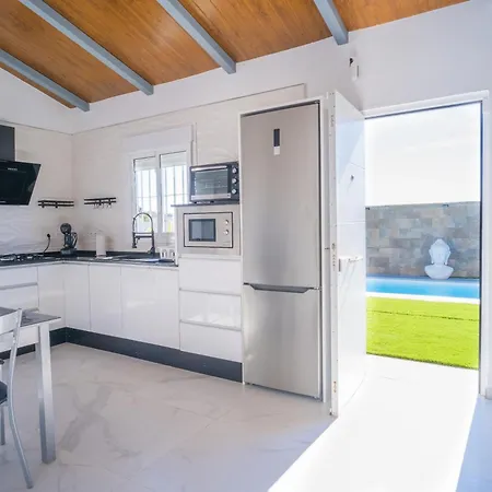 Oasis Chalet Con Piscina Privada, Barbacoa Y Garaje Holiday home Conil De La Frontera